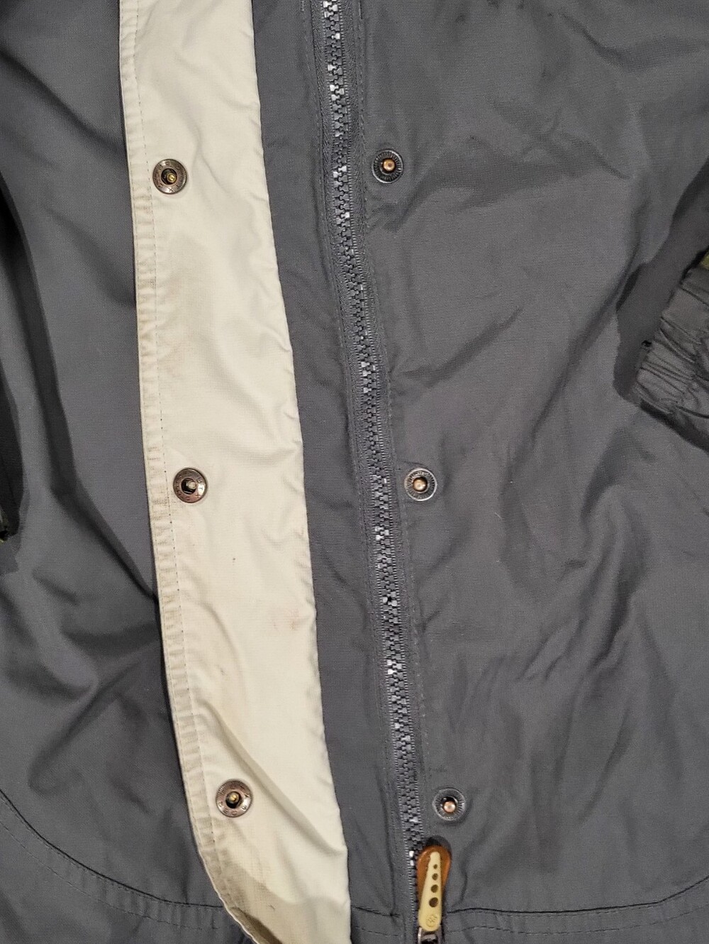 Columbia Men's Gray & Olive Hooded Vertex Winter Coat - Picture 6 of 9